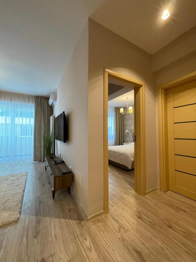 Vega Apartment By Moonlight Mamaia Exteriör bild