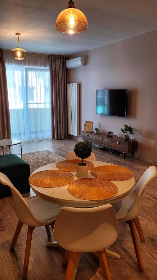 Vega Apartment By Moonlight Mamaia Exteriör bild